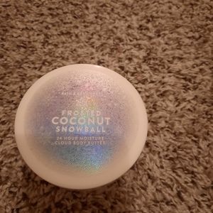 Bath and Body Works Frosted Coconut snowball cloud body butter